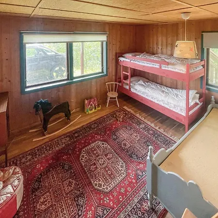 4 Bedroom Stunning In Holiday home Lyngdal