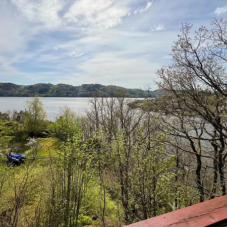 4 Bedroom Stunning In Lyngdal