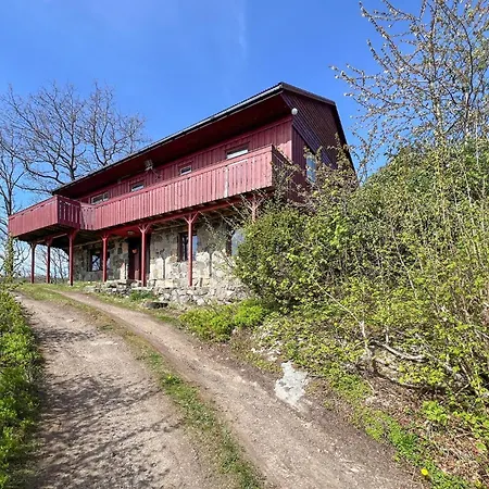 4 Bedroom Stunning In